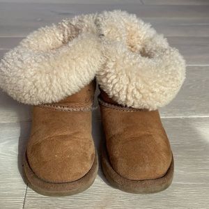 UGG Toddler Girl Boots, sheep skin